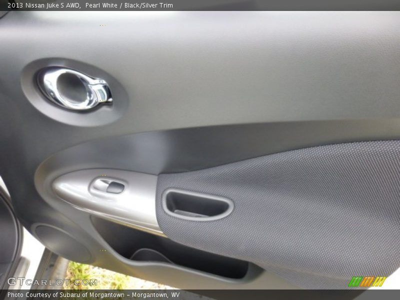 Pearl White / Black/Silver Trim 2013 Nissan Juke S AWD
