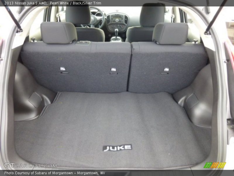 2013 Juke S AWD Trunk