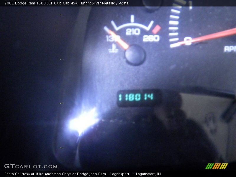 Bright Silver Metallic / Agate 2001 Dodge Ram 1500 SLT Club Cab 4x4