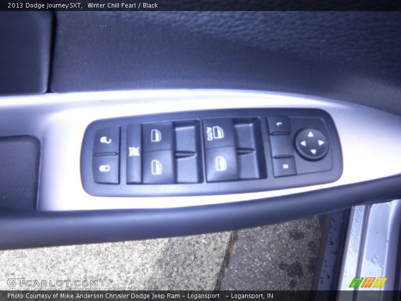 Winter Chill Pearl / Black 2013 Dodge Journey SXT