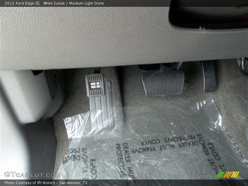 White Suede / Medium Light Stone 2013 Ford Edge SE