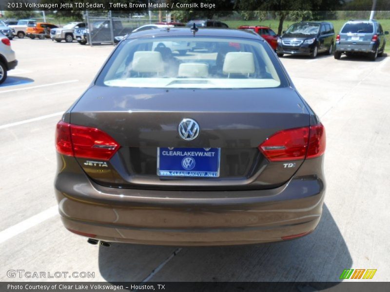 Toffee Brown Metallic / Cornsilk Beige 2013 Volkswagen Jetta TDI Sedan