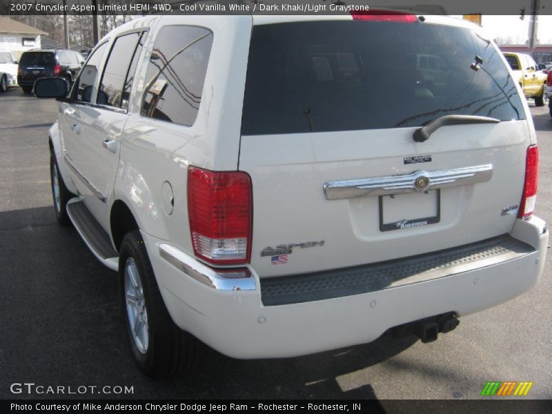Cool Vanilla White / Dark Khaki/Light Graystone 2007 Chrysler Aspen Limited HEMI 4WD