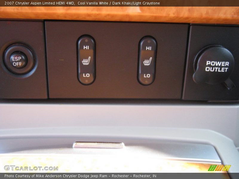 Cool Vanilla White / Dark Khaki/Light Graystone 2007 Chrysler Aspen Limited HEMI 4WD