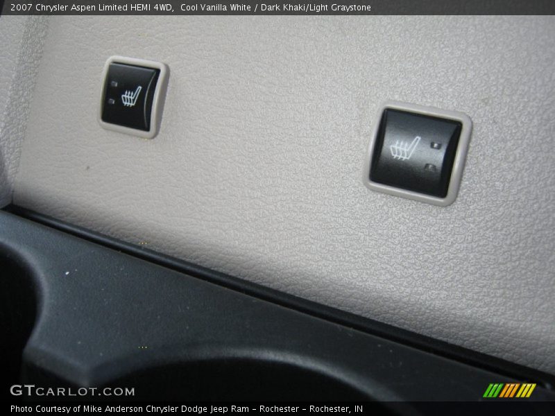 Cool Vanilla White / Dark Khaki/Light Graystone 2007 Chrysler Aspen Limited HEMI 4WD