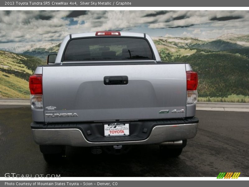Silver Sky Metallic / Graphite 2013 Toyota Tundra SR5 CrewMax 4x4