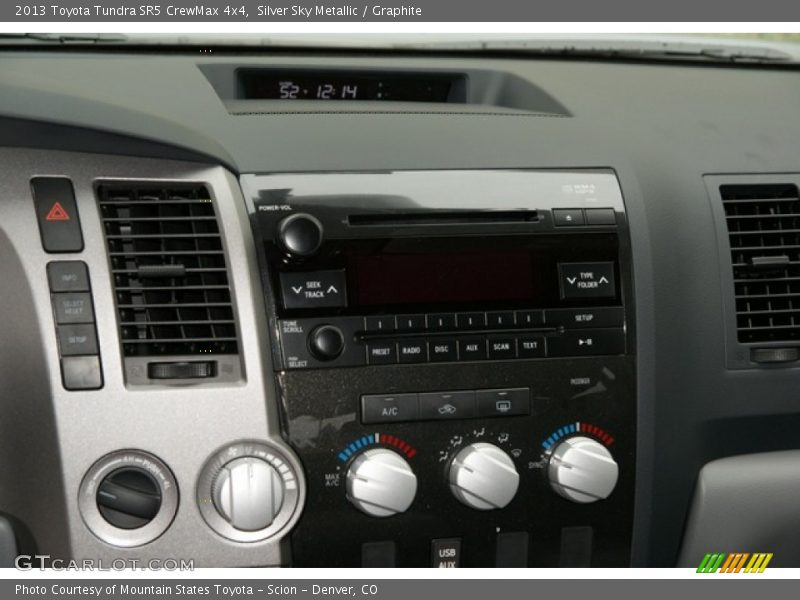 Silver Sky Metallic / Graphite 2013 Toyota Tundra SR5 CrewMax 4x4