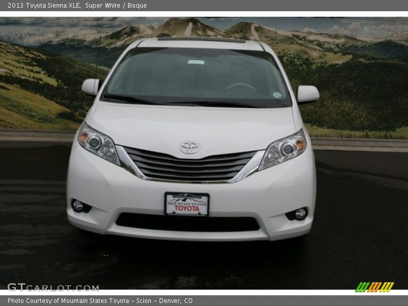 Super White / Bisque 2013 Toyota Sienna XLE