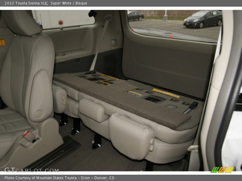 Super White / Bisque 2013 Toyota Sienna XLE