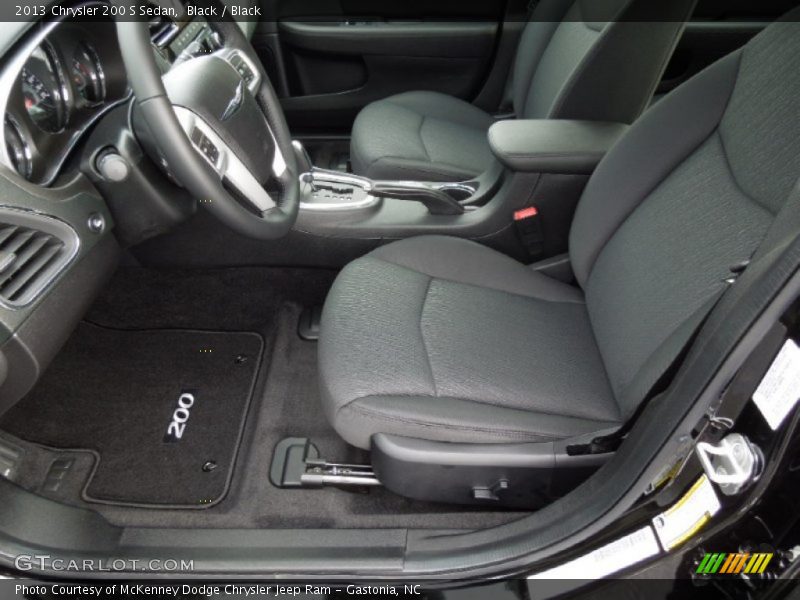 Black / Black 2013 Chrysler 200 S Sedan