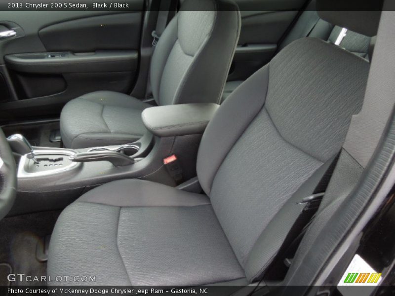 Black / Black 2013 Chrysler 200 S Sedan