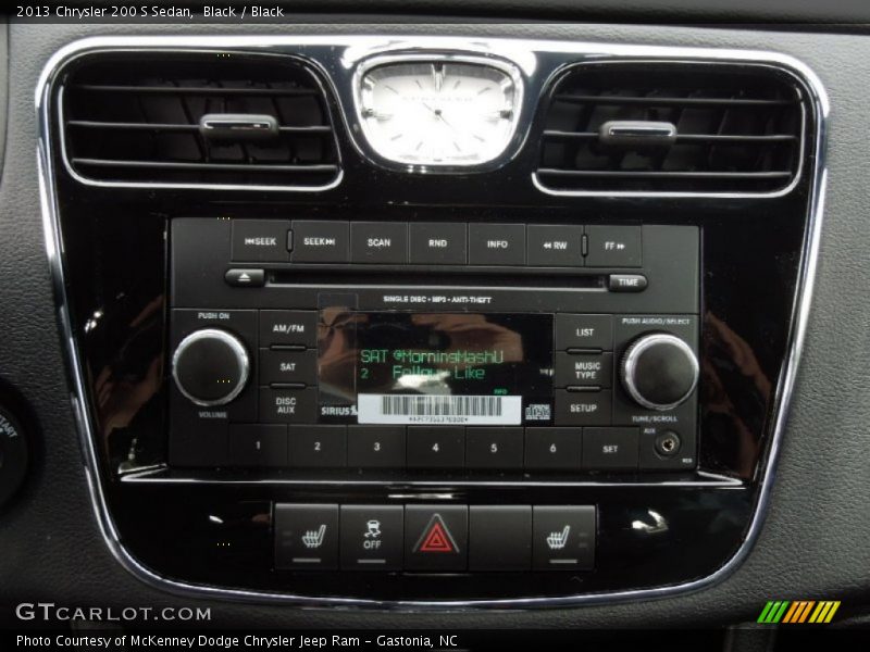 Black / Black 2013 Chrysler 200 S Sedan