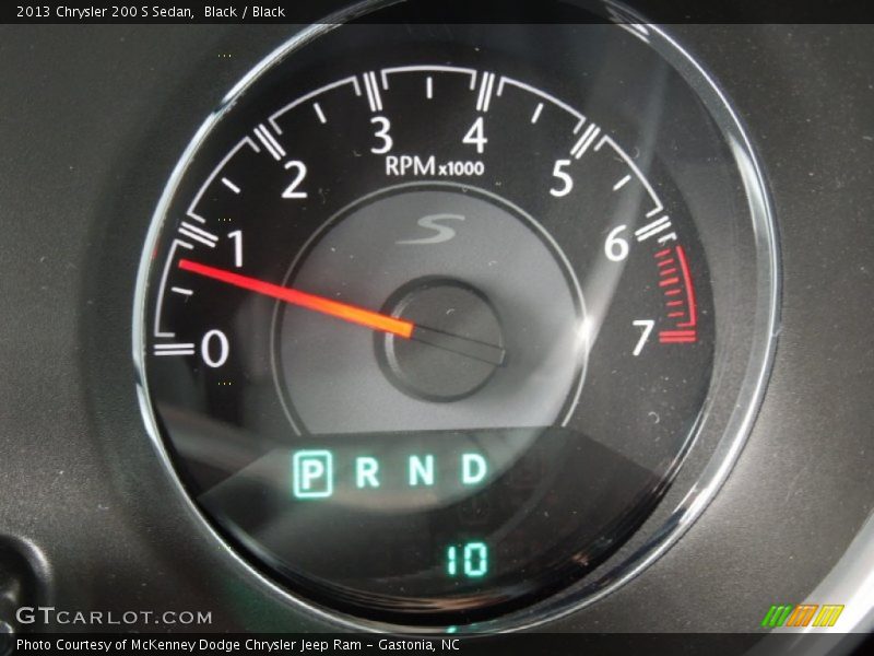 Black / Black 2013 Chrysler 200 S Sedan