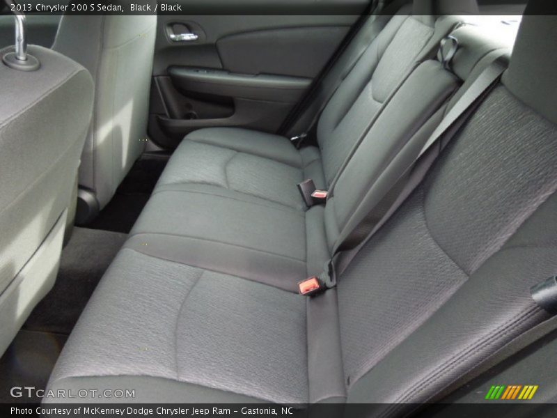 Black / Black 2013 Chrysler 200 S Sedan
