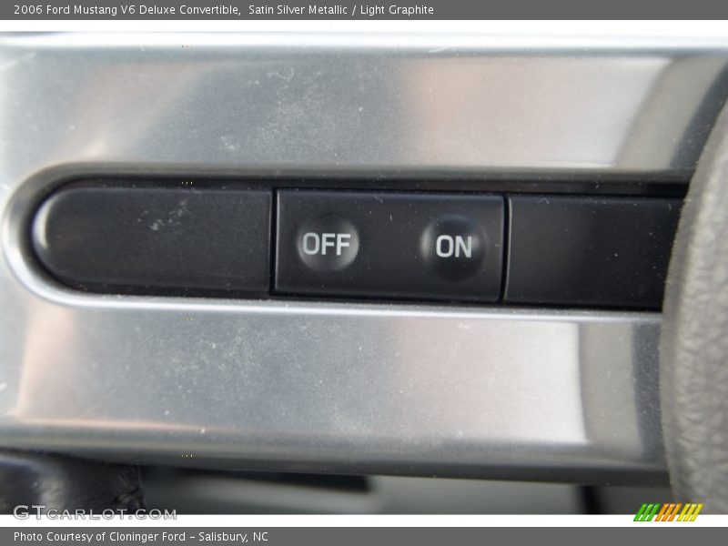 Satin Silver Metallic / Light Graphite 2006 Ford Mustang V6 Deluxe Convertible
