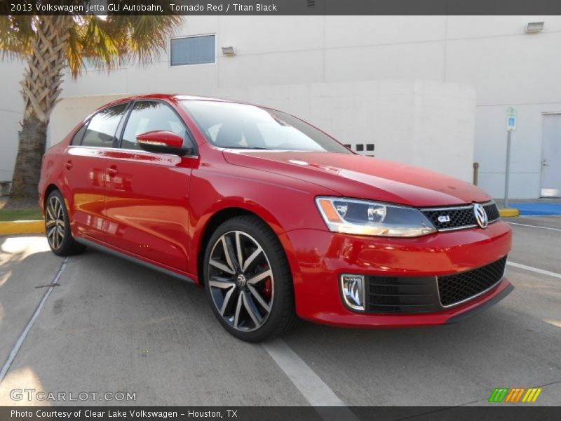 Front 3/4 View of 2013 Jetta GLI Autobahn