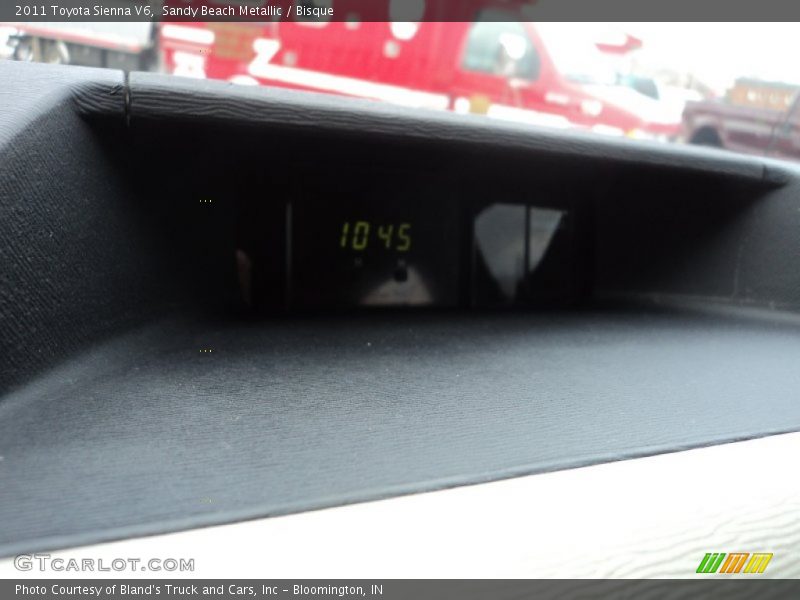 Sandy Beach Metallic / Bisque 2011 Toyota Sienna V6