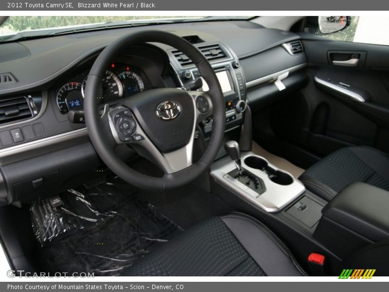 Blizzard White Pearl / Black 2012 Toyota Camry SE