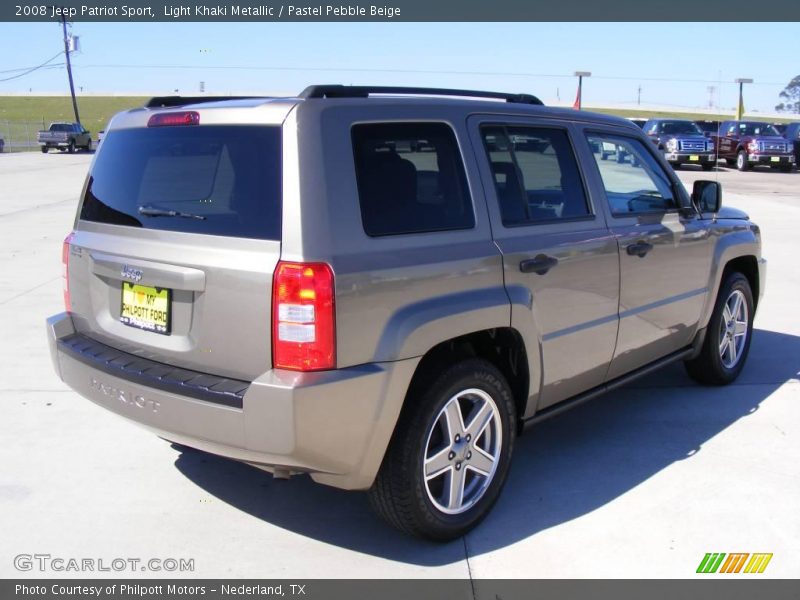 Light Khaki Metallic / Pastel Pebble Beige 2008 Jeep Patriot Sport