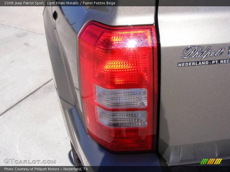 Light Khaki Metallic / Pastel Pebble Beige 2008 Jeep Patriot Sport