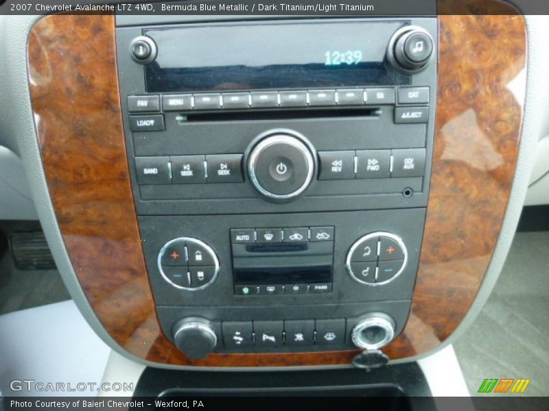 Controls of 2007 Avalanche LTZ 4WD
