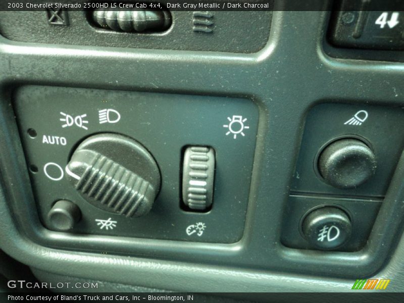 Dark Gray Metallic / Dark Charcoal 2003 Chevrolet Silverado 2500HD LS Crew Cab 4x4