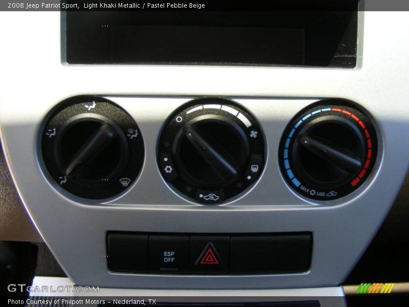 Light Khaki Metallic / Pastel Pebble Beige 2008 Jeep Patriot Sport
