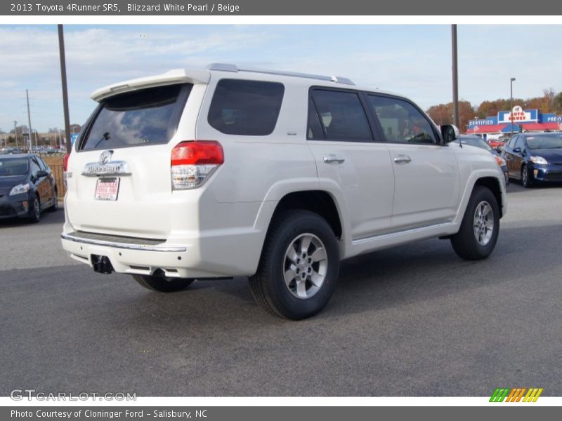 Blizzard White Pearl / Beige 2013 Toyota 4Runner SR5