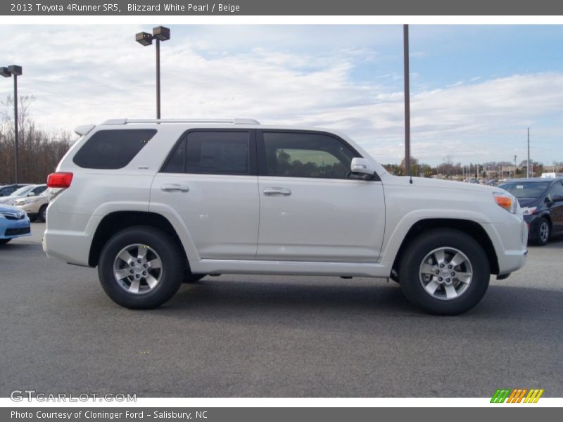 Blizzard White Pearl / Beige 2013 Toyota 4Runner SR5