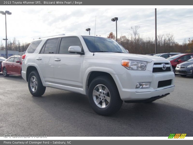 Blizzard White Pearl / Beige 2013 Toyota 4Runner SR5