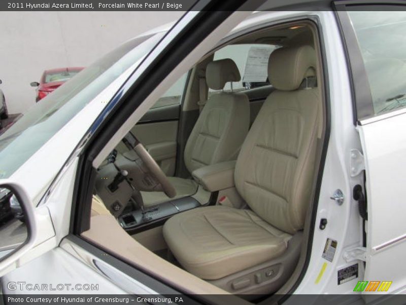 Front Seat of 2011 Azera Limited