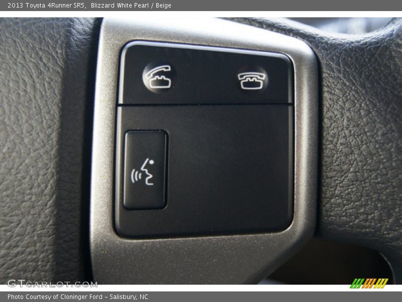 Blizzard White Pearl / Beige 2013 Toyota 4Runner SR5