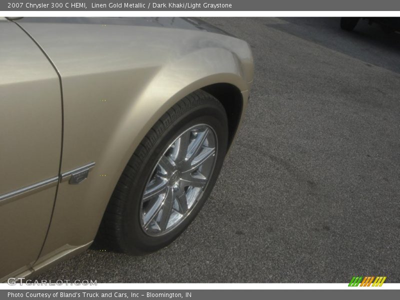 Linen Gold Metallic / Dark Khaki/Light Graystone 2007 Chrysler 300 C HEMI
