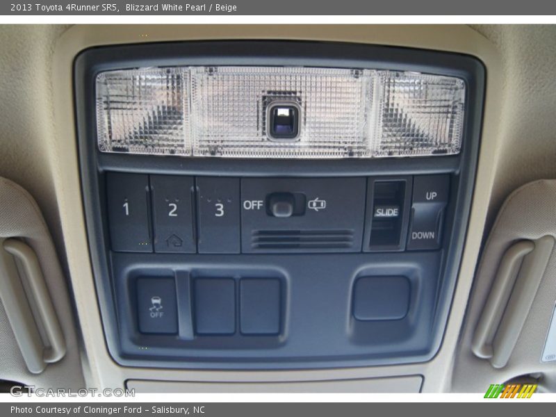 Blizzard White Pearl / Beige 2013 Toyota 4Runner SR5