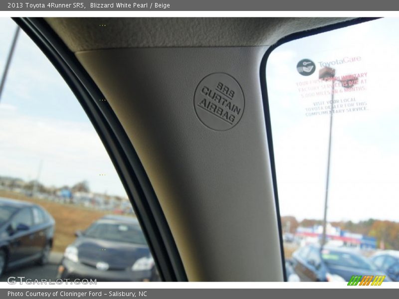 Blizzard White Pearl / Beige 2013 Toyota 4Runner SR5