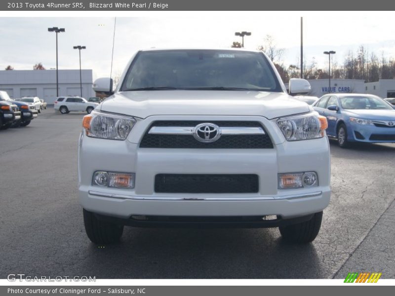 Blizzard White Pearl / Beige 2013 Toyota 4Runner SR5