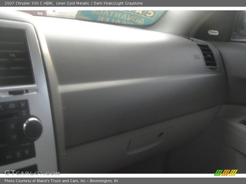 Linen Gold Metallic / Dark Khaki/Light Graystone 2007 Chrysler 300 C HEMI