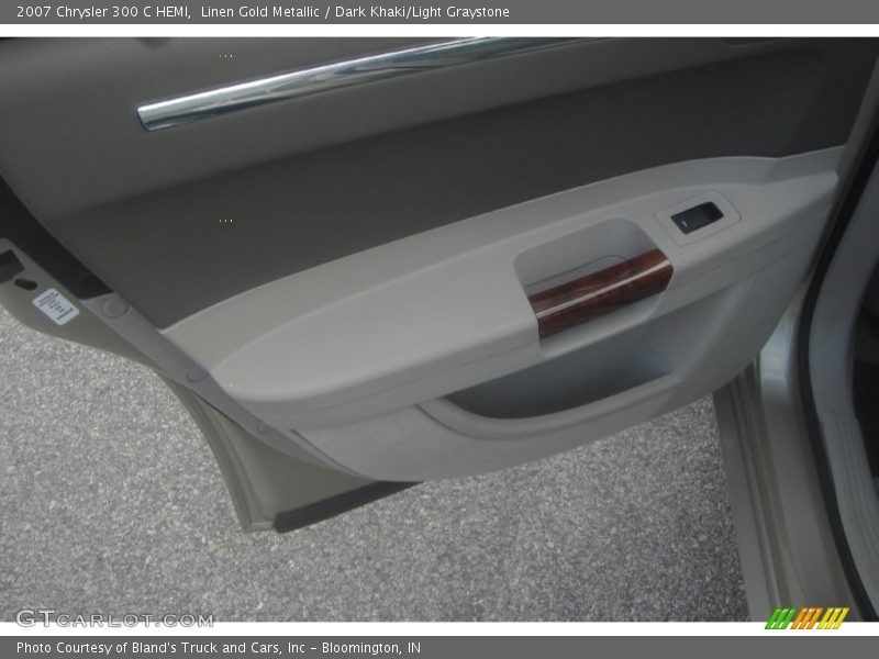 Linen Gold Metallic / Dark Khaki/Light Graystone 2007 Chrysler 300 C HEMI