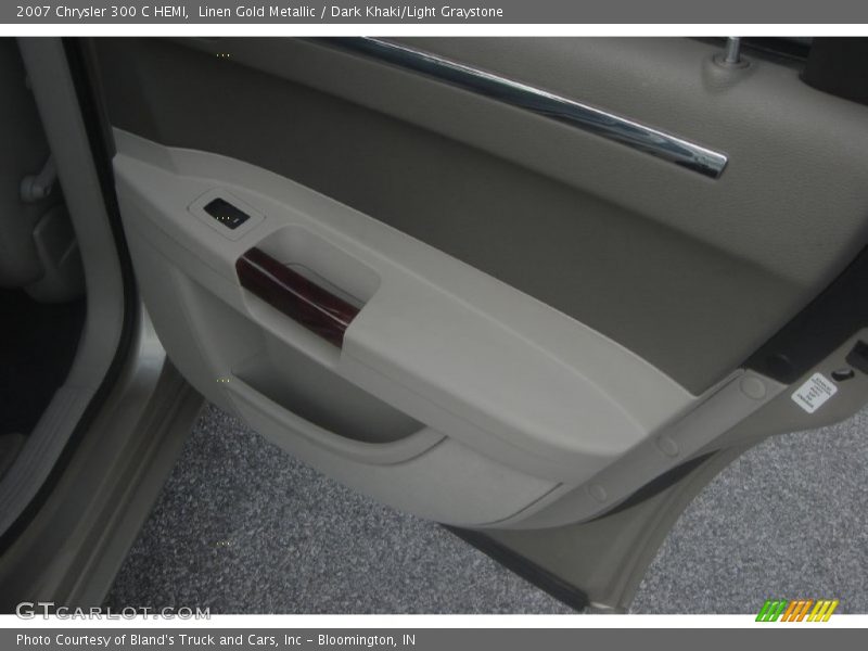 Linen Gold Metallic / Dark Khaki/Light Graystone 2007 Chrysler 300 C HEMI