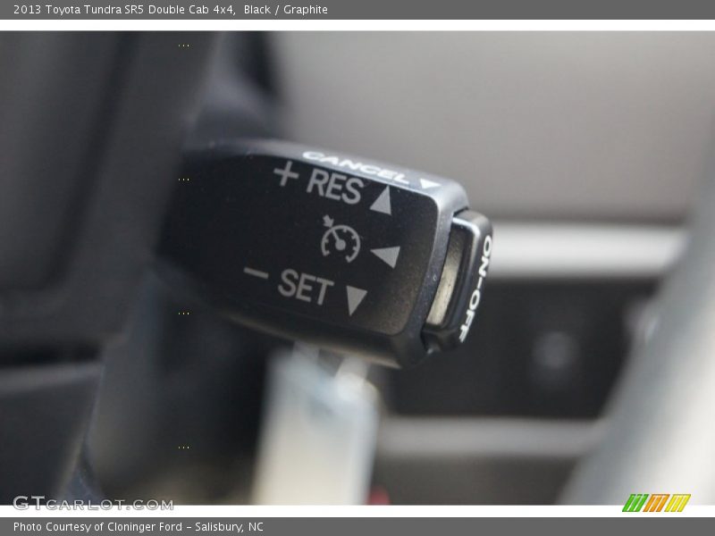 Controls of 2013 Tundra SR5 Double Cab 4x4