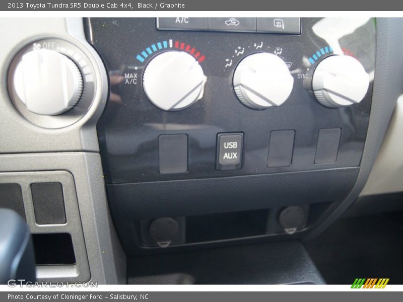 Black / Graphite 2013 Toyota Tundra SR5 Double Cab 4x4