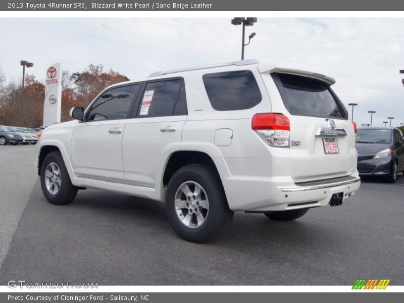 Blizzard White Pearl / Sand Beige Leather 2013 Toyota 4Runner SR5