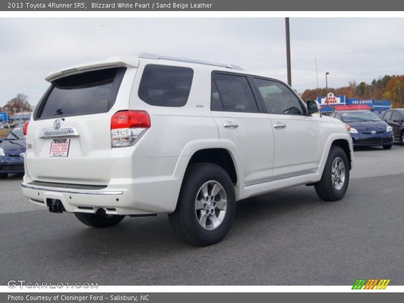 Blizzard White Pearl / Sand Beige Leather 2013 Toyota 4Runner SR5