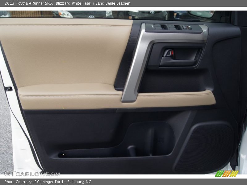 Blizzard White Pearl / Sand Beige Leather 2013 Toyota 4Runner SR5