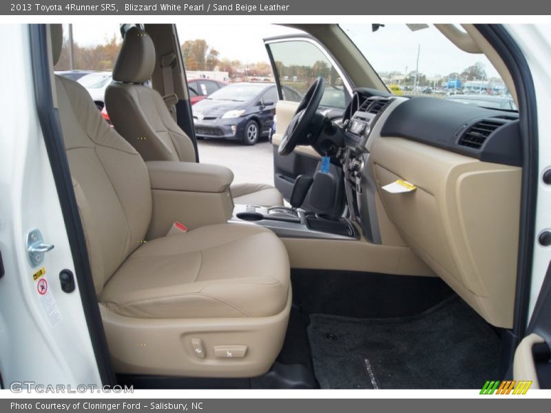 Blizzard White Pearl / Sand Beige Leather 2013 Toyota 4Runner SR5