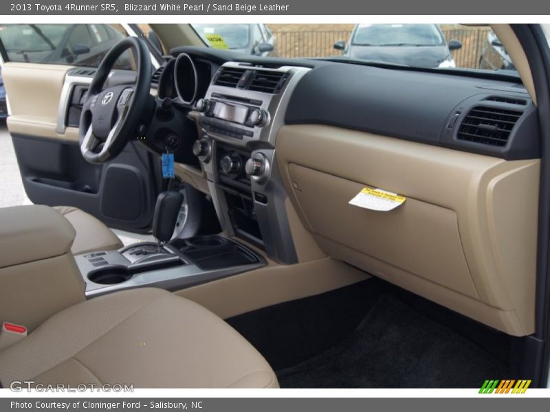 Blizzard White Pearl / Sand Beige Leather 2013 Toyota 4Runner SR5