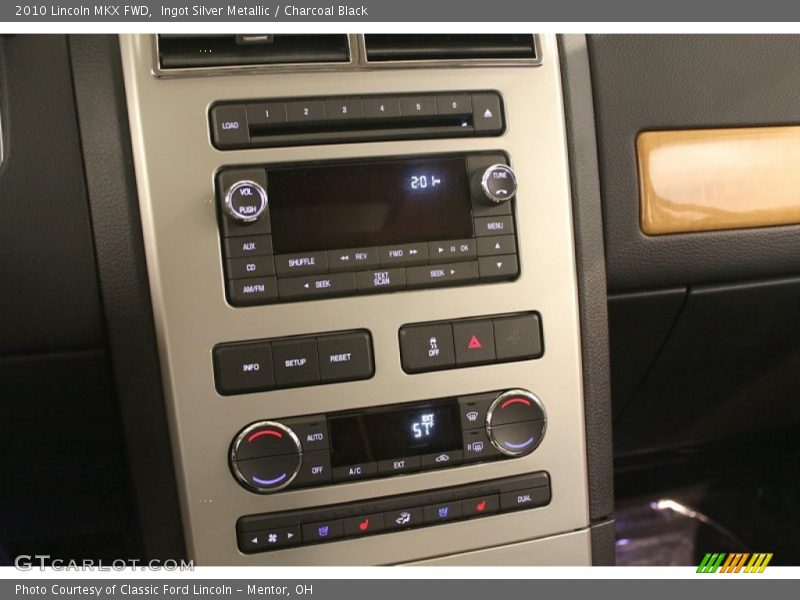 Ingot Silver Metallic / Charcoal Black 2010 Lincoln MKX FWD