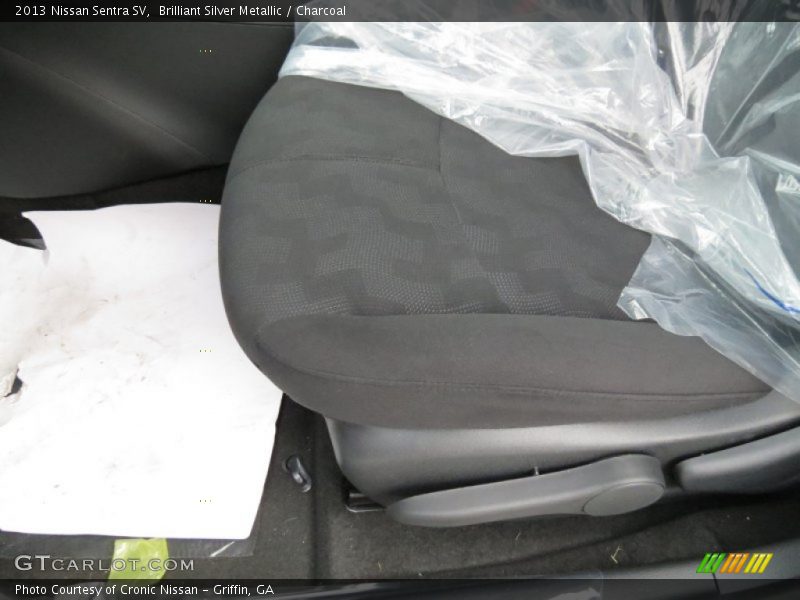 Brilliant Silver Metallic / Charcoal 2013 Nissan Sentra SV