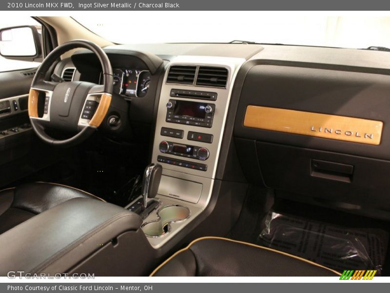 Ingot Silver Metallic / Charcoal Black 2010 Lincoln MKX FWD