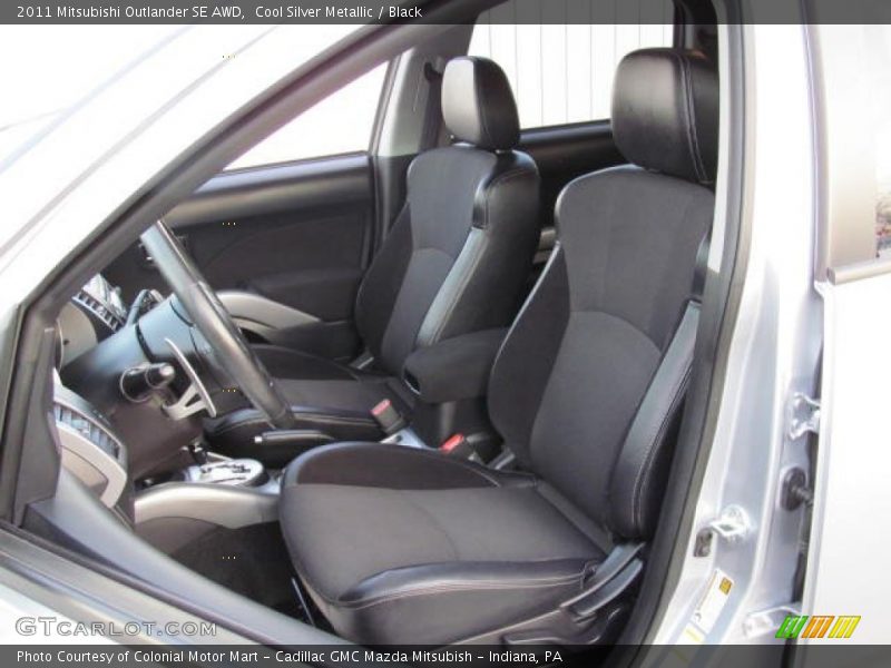 Cool Silver Metallic / Black 2011 Mitsubishi Outlander SE AWD